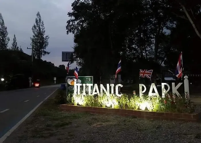 ไททานิคพาร์ค ที่พักพร้อมอาหารเช้า 3*